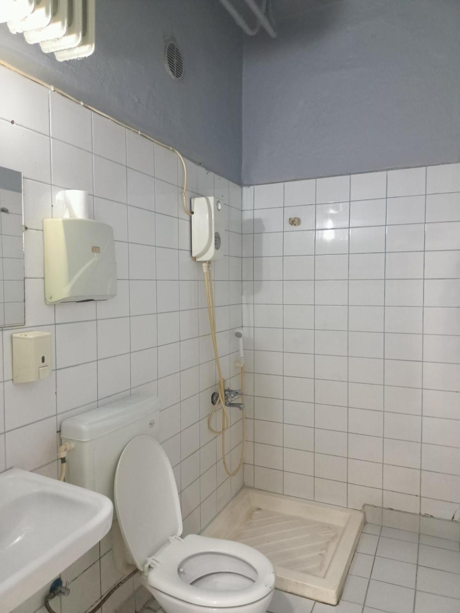 Zafer Hostel Konya Esterno foto