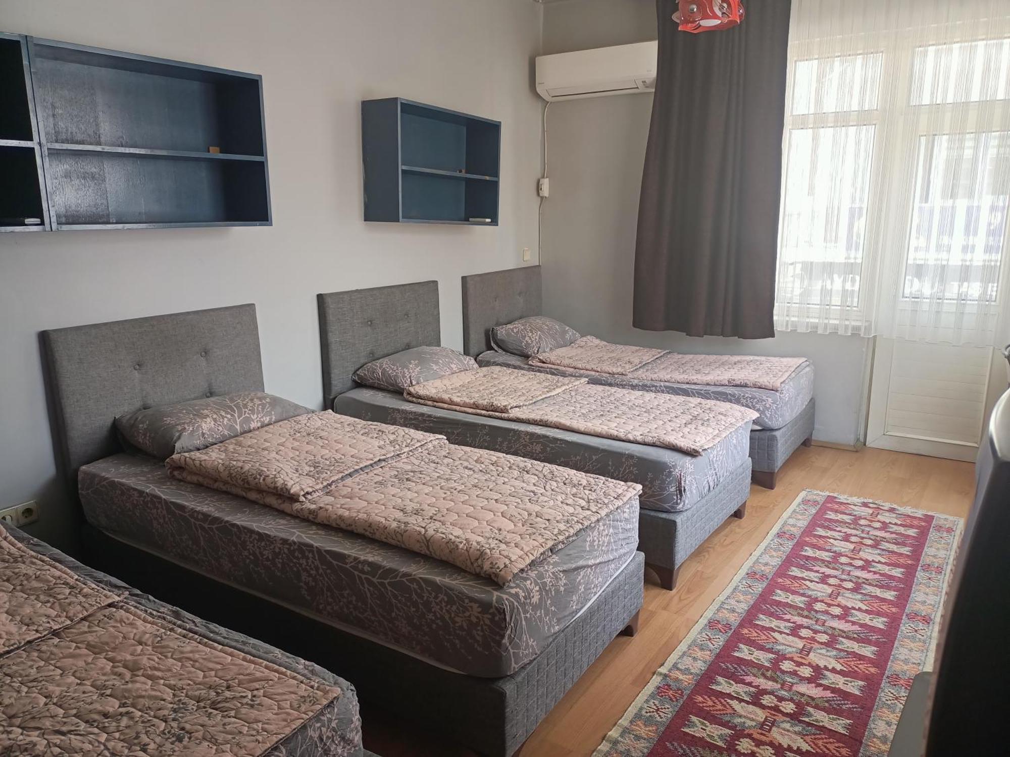 Zafer Hostel Konya Esterno foto