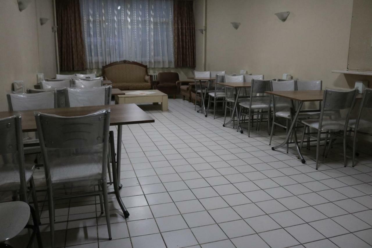 Zafer Hostel Konya Esterno foto