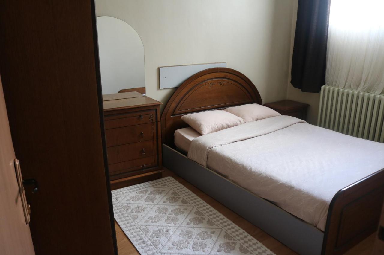 Zafer Hostel Konya Esterno foto