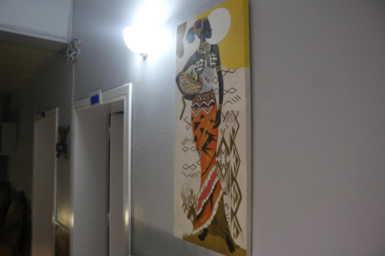Zafer Hostel Konya Esterno foto