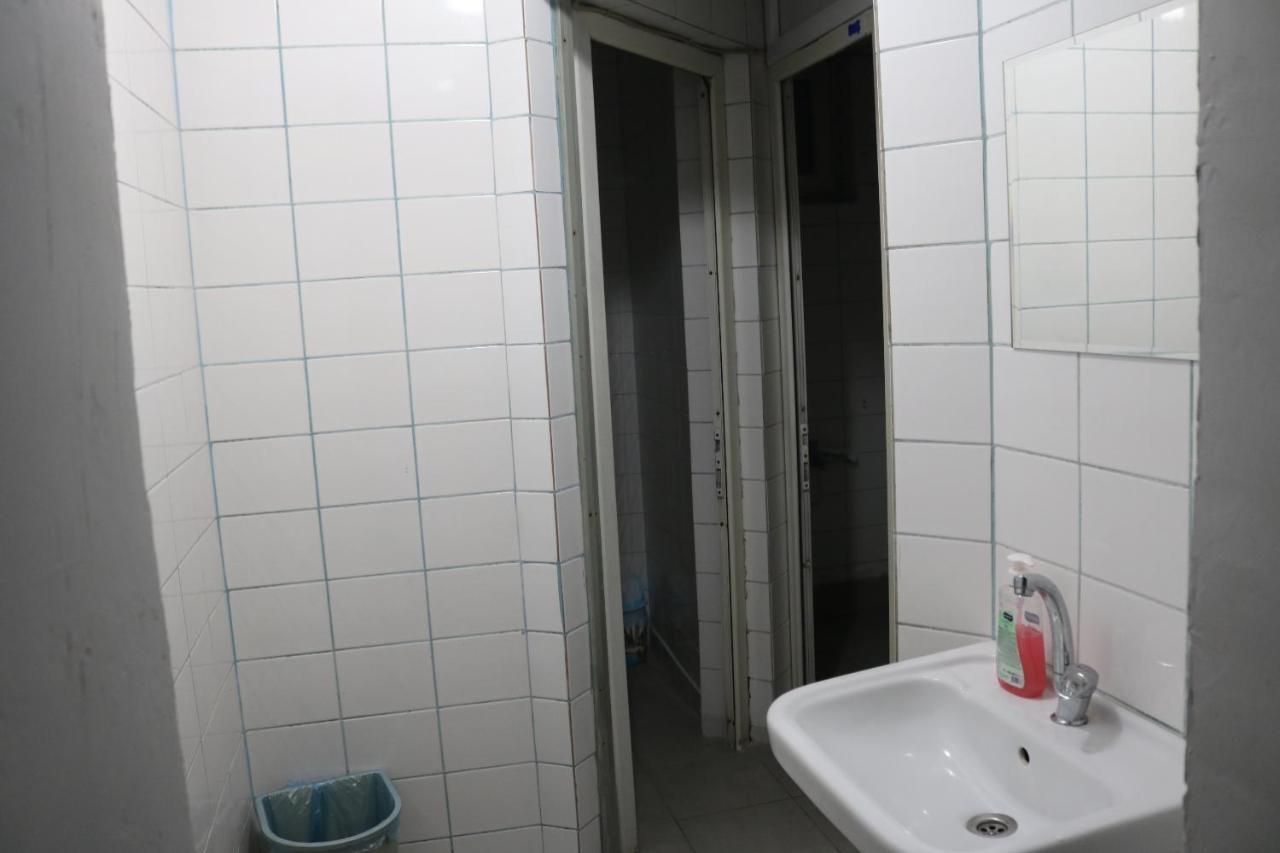 Zafer Hostel Konya Esterno foto